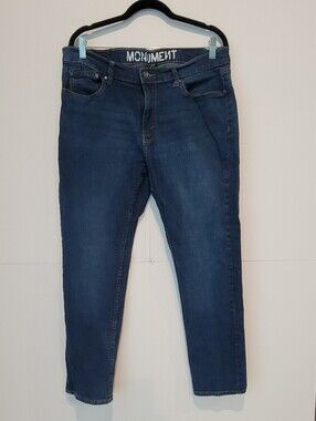 Monument Men’s 36x30 Medium Wash Straight Leg Stretch Jeans